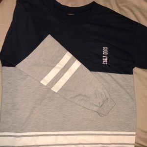 Long sleeve tee shirt